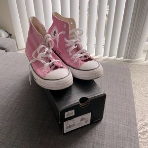 Converse high tops in magic flamingo Pink women’s 9.5 / mens 7.5